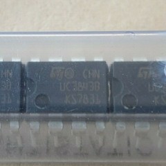 1 Lot of 10 pieces ST MICRO UC3843B