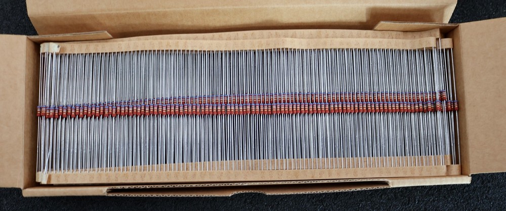 1000x Metal Film Resistors 680kΩ CODENO 2322 193 13684 680000 Ohm