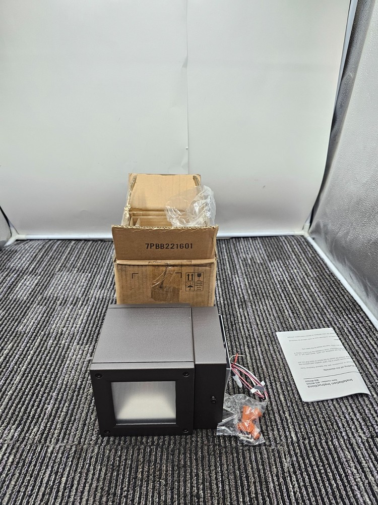 WAC Lighting WS-W2504-BZ LED Wall Light, Bronze