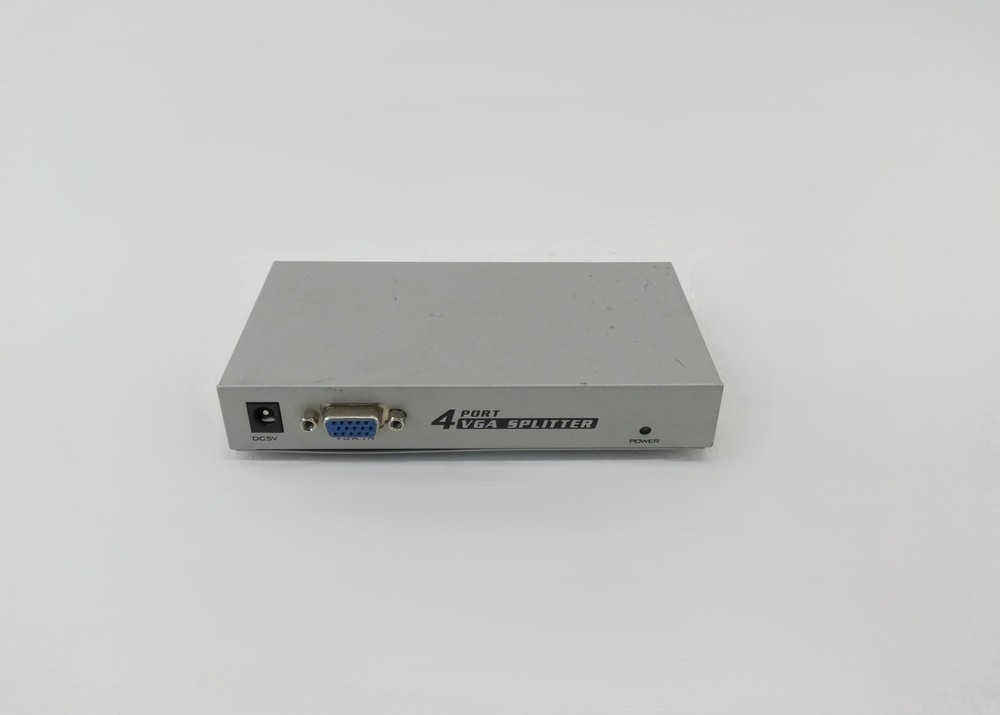 4-Port VGA Splitter 5VDC NO Power Cords