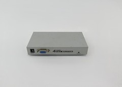 4-Port VGA Splitter 5VDC NO Power Cords