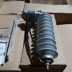 Eaton UHS27116P1T1C1E UltraSIL Housed VariSTAR MOV Arrester 27kV 22MCOV