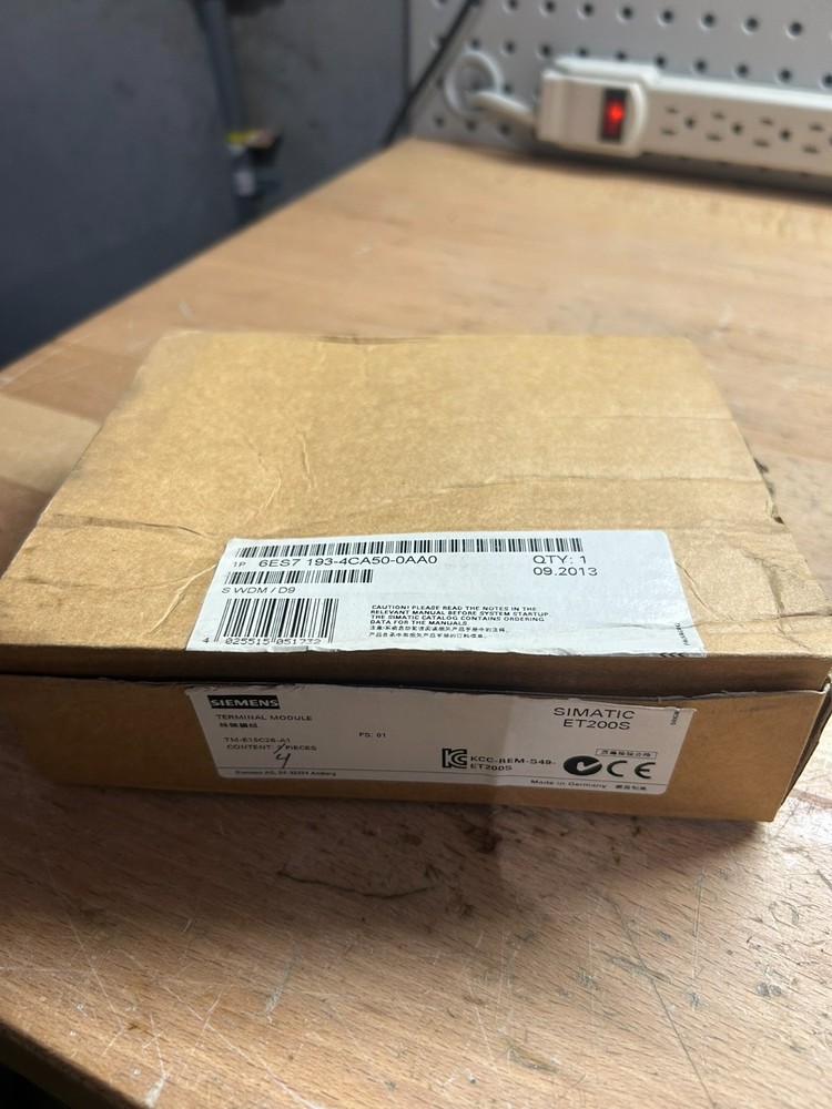Siemens Simatic 6ES7 193-4CA50-0AA0 Terminal Module Lot of 4 Pieces 13248EL