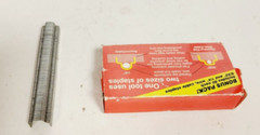 ONE TOOL USES TWO SIZES OF STAPLES 5/32 AND 1/4 NEW