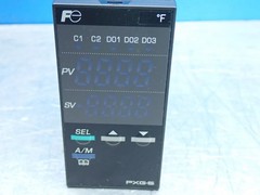 FUJI PXG5CYY1-0VYA1 PXG-SERIES DIGITAL TEMPERATURE CONTROLLER 07251470019