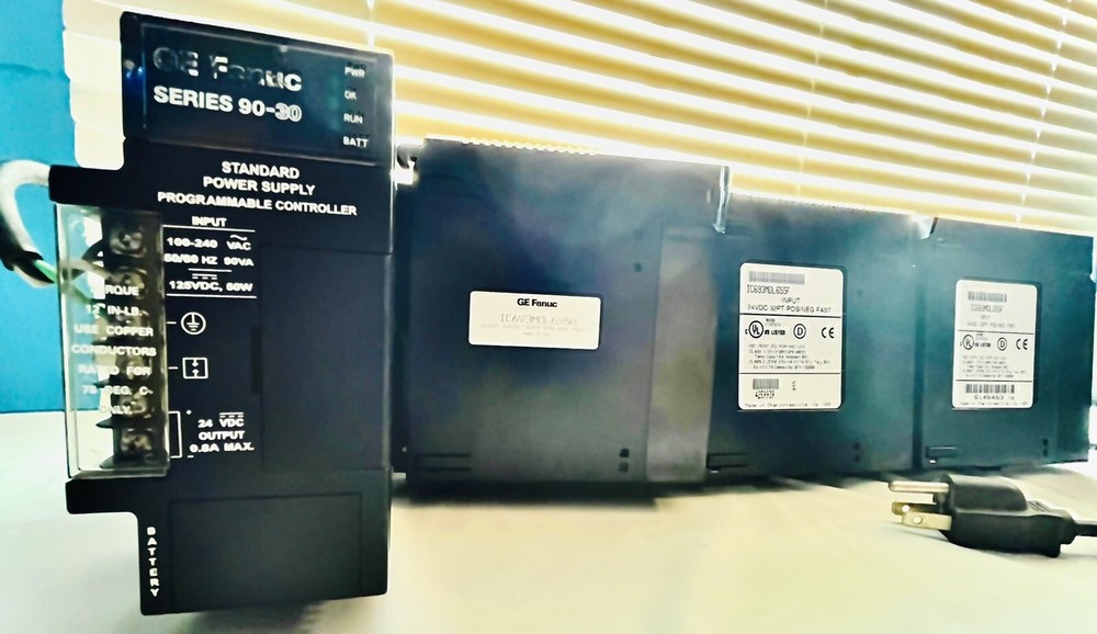 Ge Fanuc Programmable Controller ￼power Supply ￼and 3 Cpu Models With slot Base
