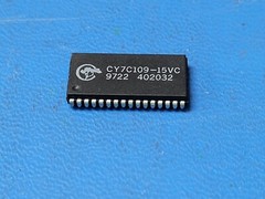 (2 PCS) CY7C109-15VC CYPRESS Standard SRAM, 128KX8, 15ns, CMOS, SOJ-32