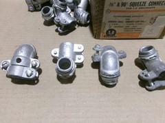 Thomas & Betts 272 Box of 12 3/8″ 90 Degree Squeeze Connector AK