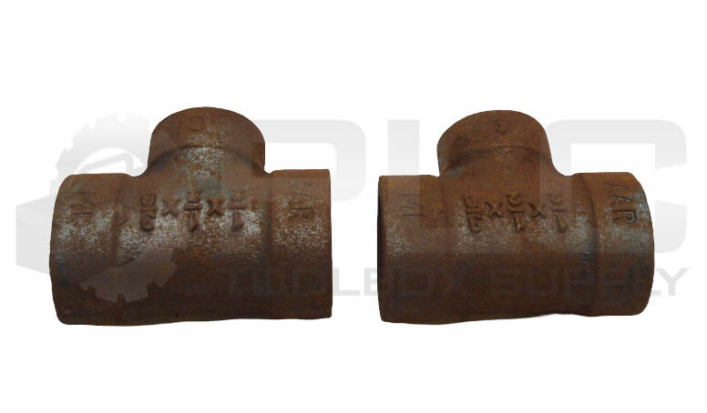 LOT OF 2 NEW AAR 300WSP TEE FITTING 1/2″ X 1/2″ X 3/8″ *READ*