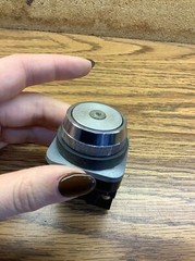 USED MARUYASU DENGYO MPDJ-1R STOP BUTTON / 41-10279 TOP IS BROKEN
