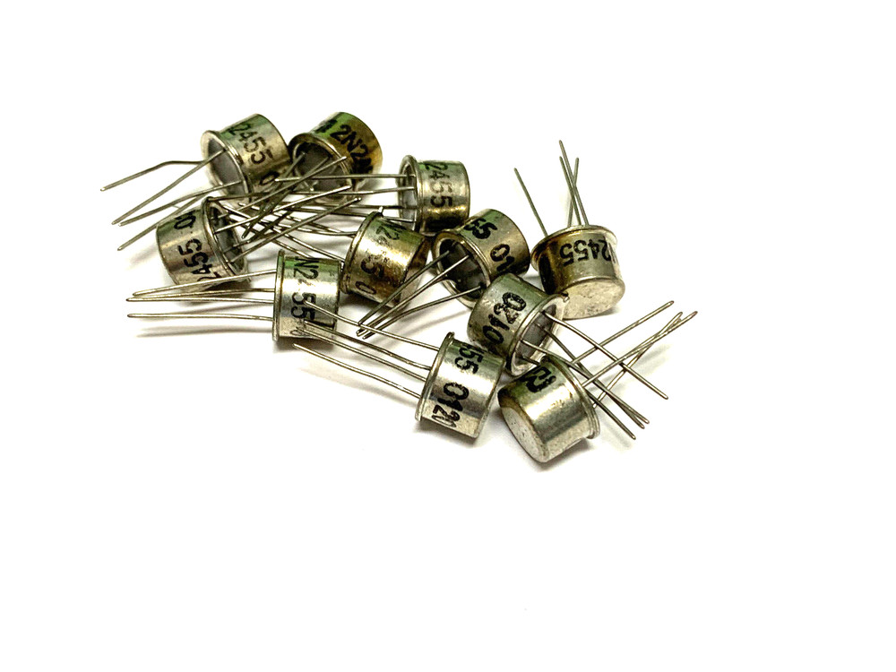 Lot of 5 2N2455 PNP. Max voltage: 15V. Max current: 10mA. BY MEGA