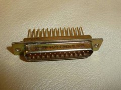 Cinch DB 25P F179 M 9228 25-Pin Connector New