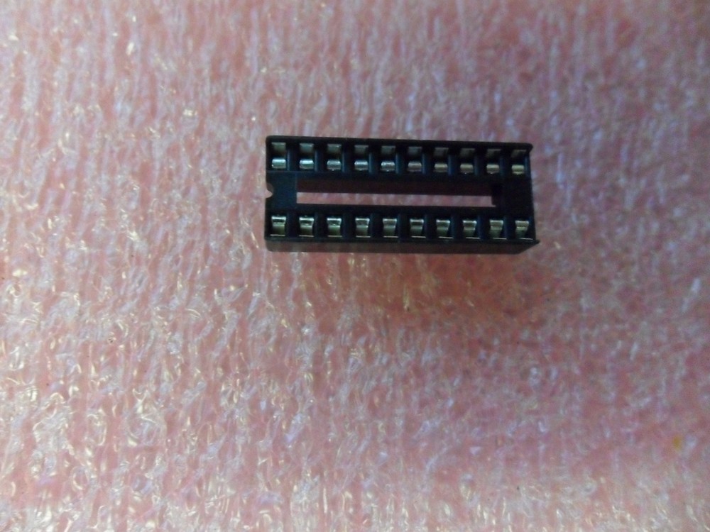 20-PIN DIP IC SOCKET ICS SERIES ICS-320-T 7.62mm ROW SPACING (LOT OF 24)