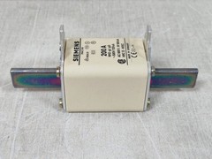 LOT 2PCS SIEMENS 3NA3240 LV-HRC-FUSE LINKS 200A