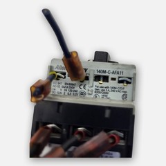 ALLEN BRADLEY 140M-C2E-B40 /C CIRCUIT BREAKER W/ 140M-C-AFA11