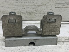 Siemens H64685-1 Insulated Neutral Block with Lugs 200A Nice
