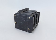 Challenger C330 Circuit Breaker 3P 30A 240VAC