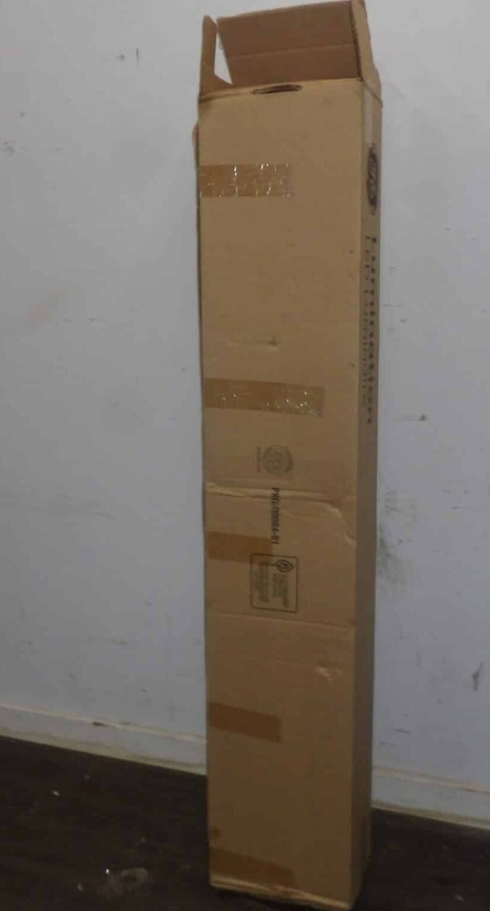 Box of 2 NEW Lumination BN1_ LUR2D80A0V1840VQCS 73W 10400 Lumen Light Fixture…