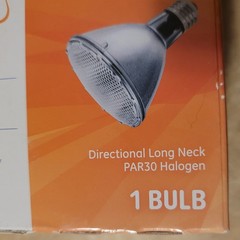 GE 69168 Energy Efficient Lighting LONG NECK Floodlight PAR30 Bulb 38W 550 Lumen