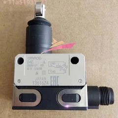 One Omron D4E-1E10N travel limit switch brand new FREE SHIPPING
