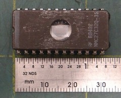 National Semiconductor NMC27C32Q-35 Integrated Circuit w/ Window, 24 Pin, 12 Pos