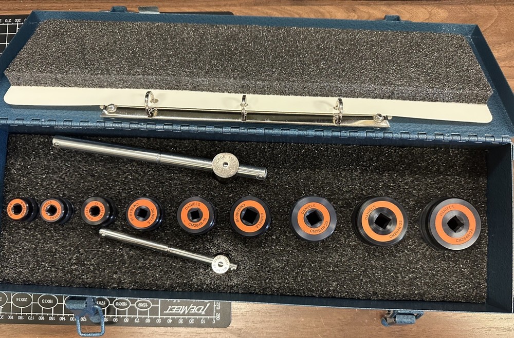 CM-S-264R Adapter Tool Kit Mfg: Daniels