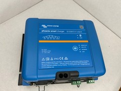 Victron Energy Smart IP43 12-Volt 30 AMP 120-240VAC, (1+1) Output *Open Box