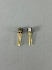 2N5179 NPN Silicon Bipolar Transistor 4 Gold Pins Leads Set of 2 New Old Stock