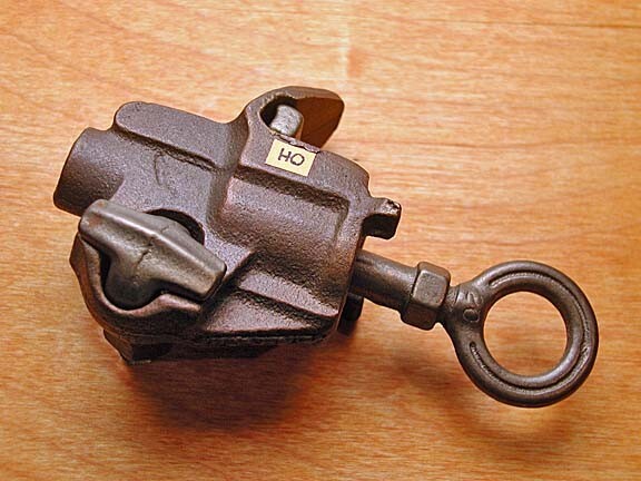 M&T, Hot Line Clamp/Grounding”, Number: 12 B-2/0 BH-00.