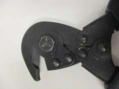 WIRE CUTTERS, US-5000 VOLTS MAX. CABLE CUTTERS, USED