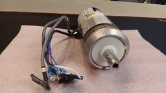 PACIFIC SCIENTIFIC R32SSNA-HS-NS-NV-03 BRUSHLESS SERVO MOTOR + SUMTAK