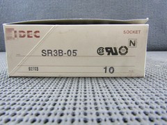 Idec SR3B05 SR Series Relay Socket 11 Pin 300VAC Din Rail – Lot of 10