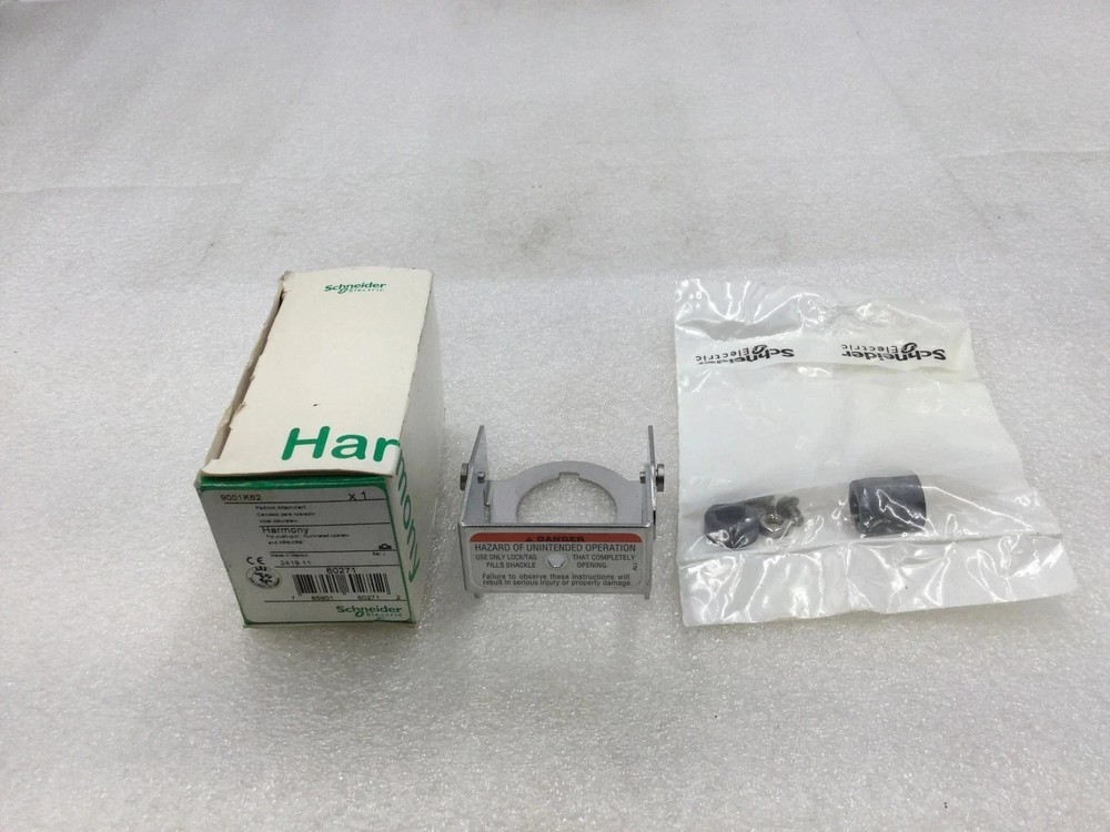 Square D 9001K62 Padlock Attachment 30mm Push Button Lockout NEW
