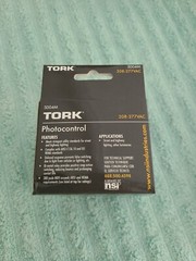 Tork 5004M Delayed Response Photo Control Turn Lock SPST 2208/277V Tungs/Ballast