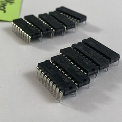 ST ULN2804A 18 PIN DIP 8 Darlington Arrays IC PCB Electronics See Pics OB #1096