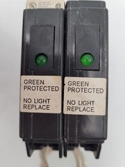 Cutler Hammer CHSA Secondary Surge Arrester Plug-On 150 Volt AC 2 Pole Series A