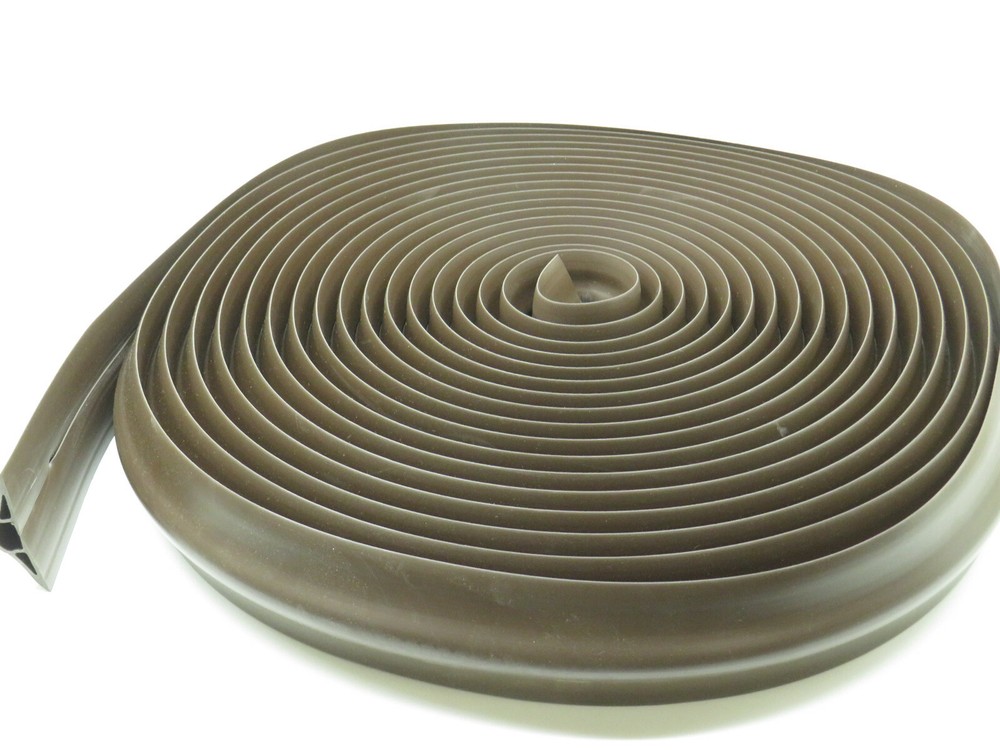 Wiremold 1400 Flexible Nonmetallic Pancake Raceway Wire Cover 50Ft, Beige