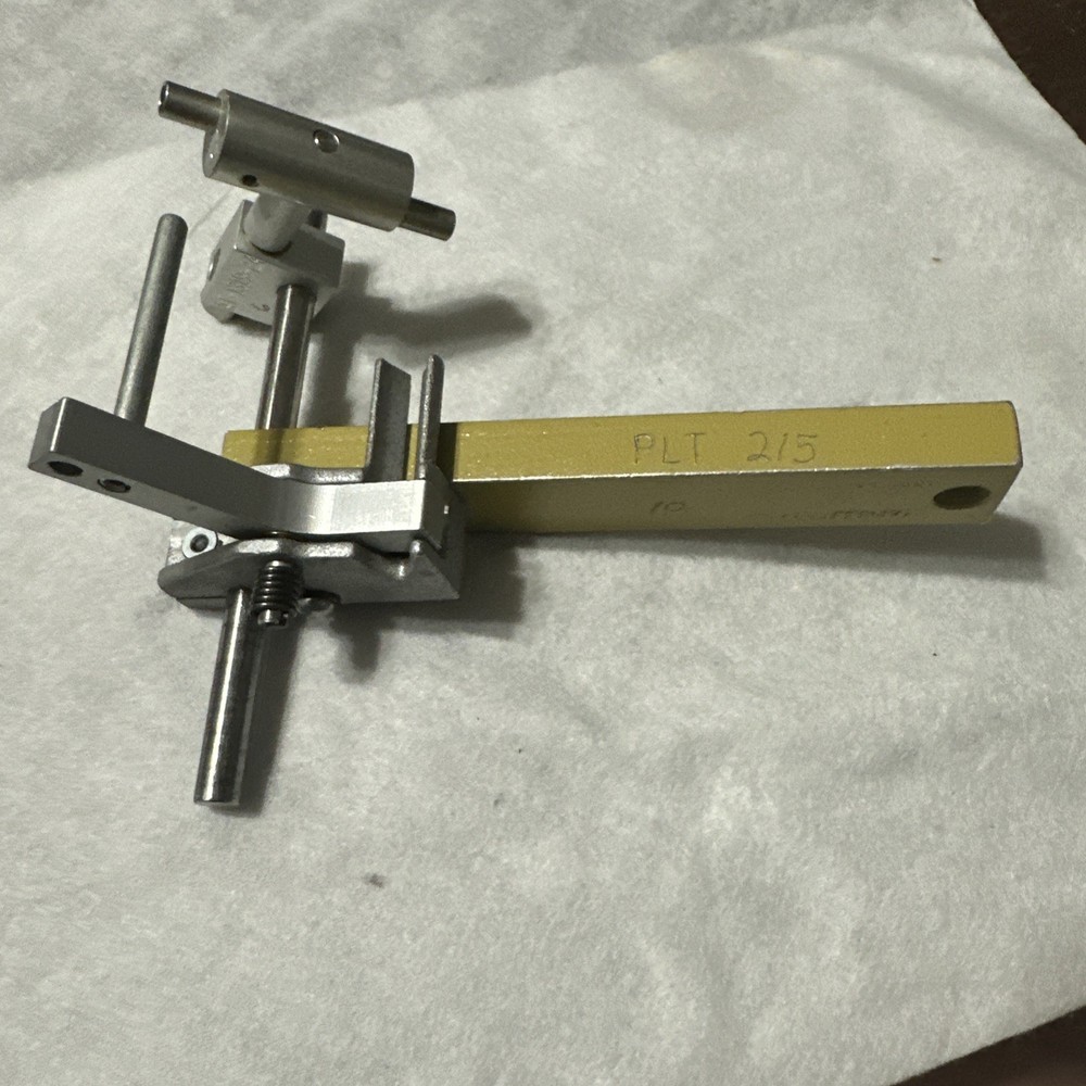 AD-1319 AT-1319-24 Holding Fixture Mfg: Raychem Condition: Used