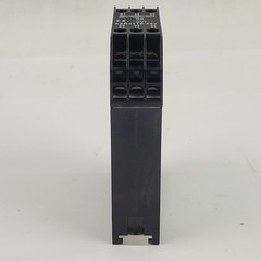 Schmersal AZR31T0 Safety Controller,24VDC/AC,400V Max,0-1000Hz,3 Safety Contacts
