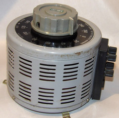 YAMABISHI ELECTRIC VOLT SLIDER/VARIABLE TRANSFORMER/VARIAC! TYPE S-260-3 260V/3A