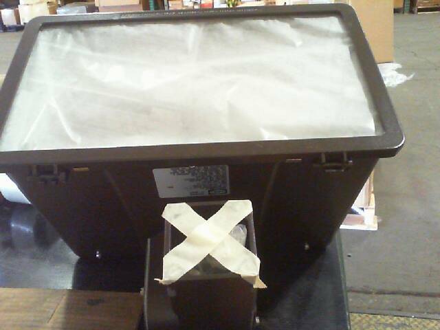 Hubbell MHS-K400S8-BZ-UST Mini-Liter Hid Floodlight – New in Box