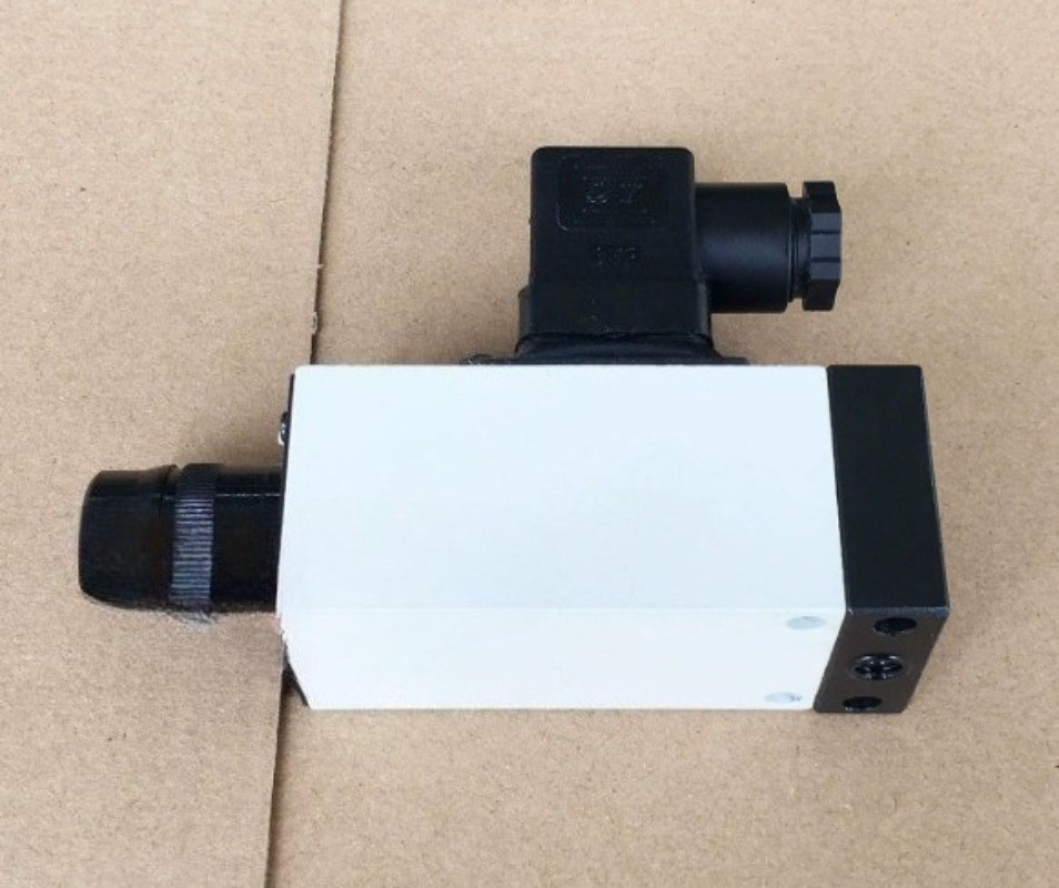 1PCS NEW FIT FOR Pressure relay HED40A10/35Z14/2