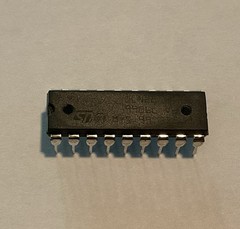 (Lot of 38) ULN2803A ST DIP-18 Darlington Transistor Arrays ROHS