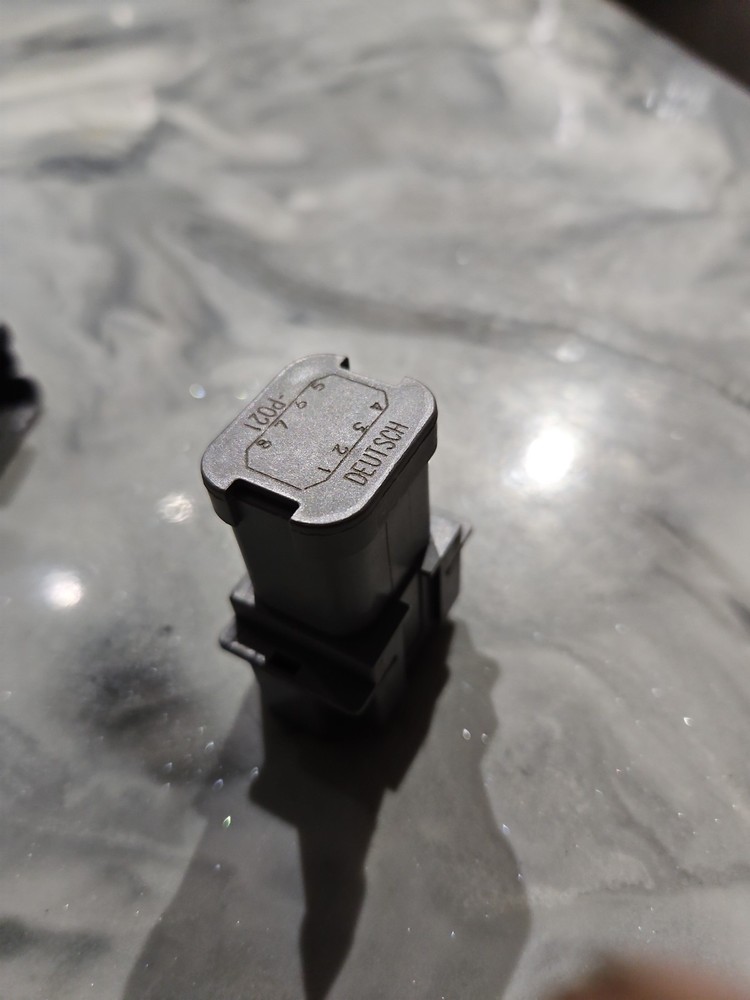 Deutsch DT04-08PA-P021 8-Pin Busbar Connector New With Extra 12 Pin & DT04-O8P