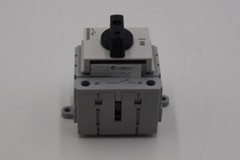 Siemens 3LD3330-1TL11 Main Switch 3LD3 330-1TL11