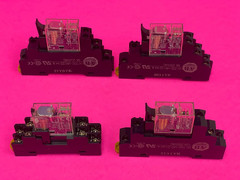 Allen Bradley 700-HK32Z24-4, 700-HK36A1, 700-HN121/2 &Omron G2R-2-SN [Lot of 4]