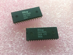 2pc Z8430APS ZILOG Z80A CTC 28 PIN DIP
