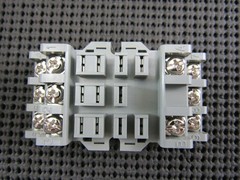 Idec SR3B05 SR Series Relay Socket 11 Pin 300VAC Din Rail – Lot of 10