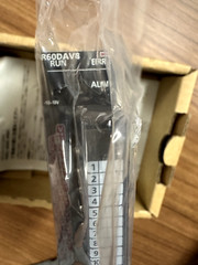 1PCS R60DAV8 MITSUBISHI BRAND NEW IN ORIGINAL BOX