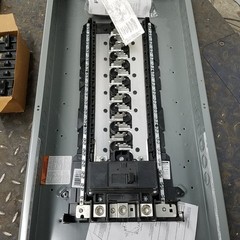 Square D HOM3060M200PQCVP Load Center, 200A, 120/240V – NEW
